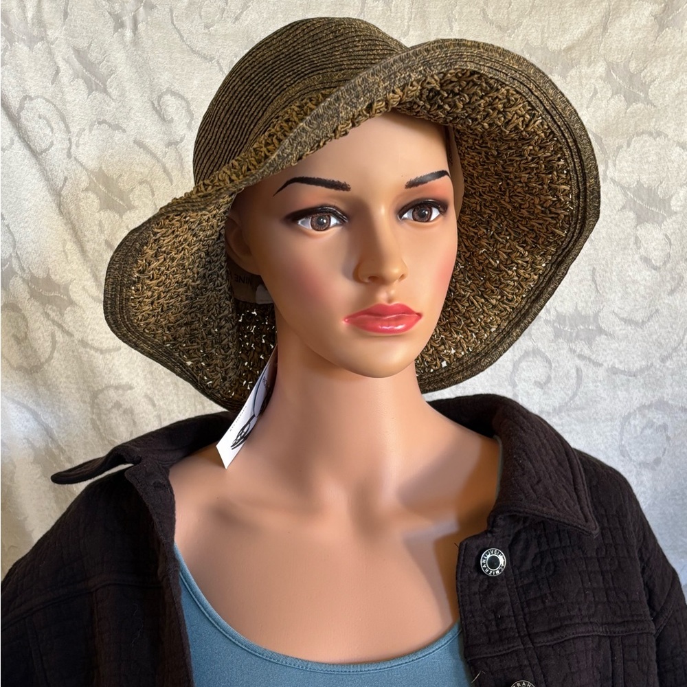 Nine West Brown Woven Packable Hat With Buckle (NWT)